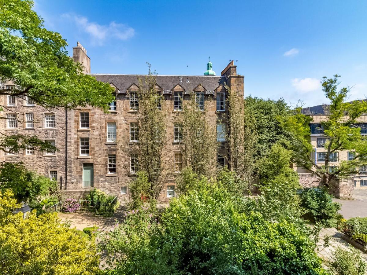 Pass The Keys Spacious And Homely Flat On The Royal Mile Единбург Екстер'єр фото